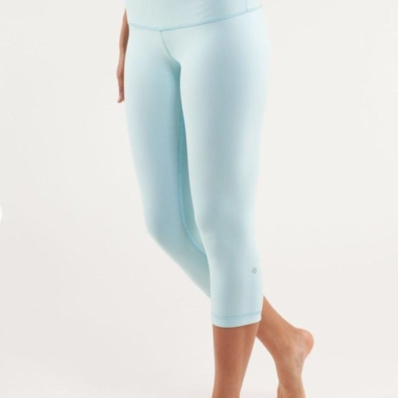 EUC Lululemon Wunder Under Leggings *Reversible - Picture 2 of 6